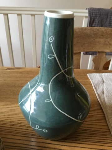Incised moulded vase M & G POTTS, ENGLAND 6b76c210