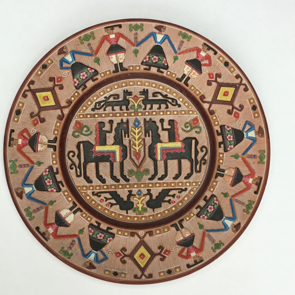 Earthenware wall plate, Italian? Horses & National costumes 8c73b210