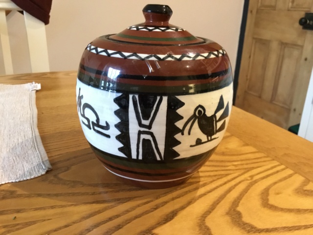Painted animal lidded jar, foreign, signed 91dcfc10