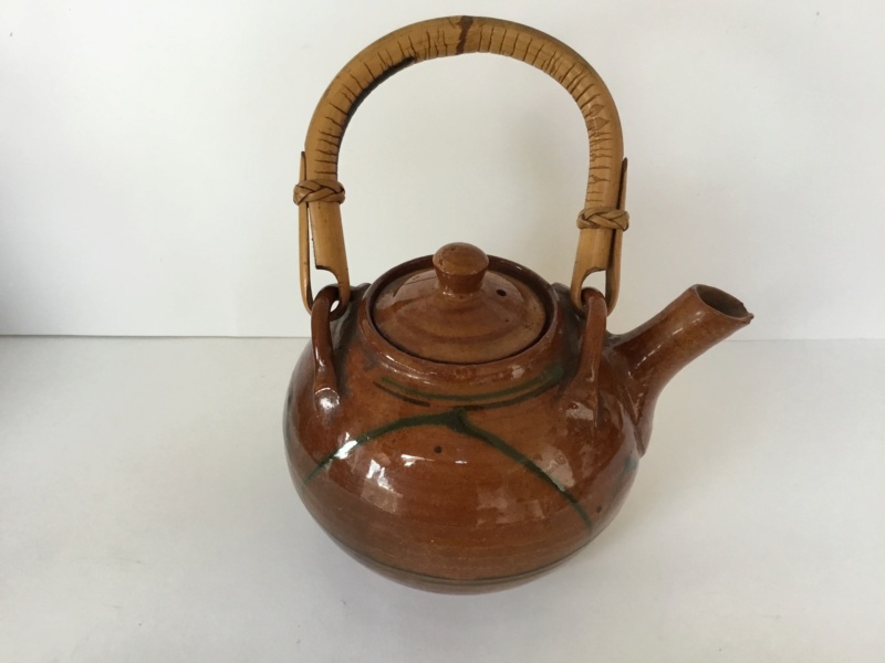 Early earthenware studio teapot 961ab510