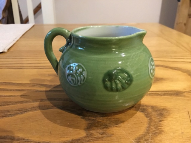 Green decorated studio jug, stoneware 9a7a1610