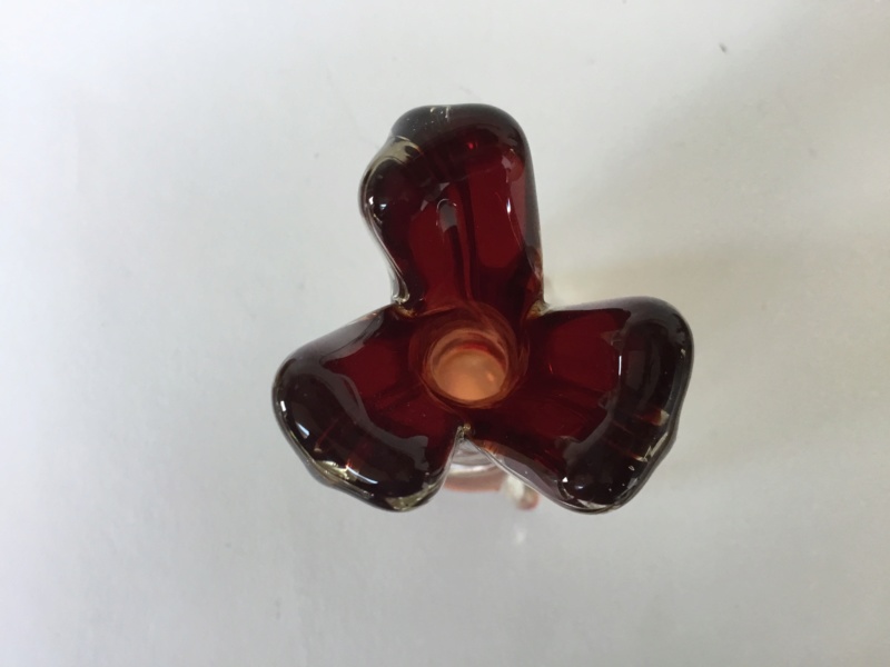 Dark red cased glass vase, applied spirals A6d7f910