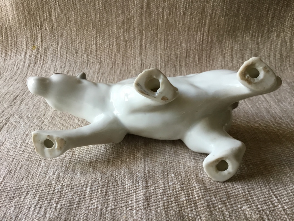 Porcelain polar bear, unmarked Aa9f0810