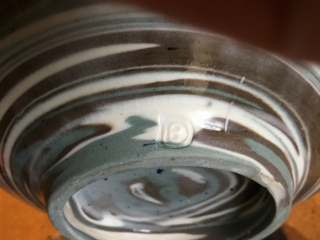 Studio bowl, swirly porcelain?,B inside D mark C34fbf10