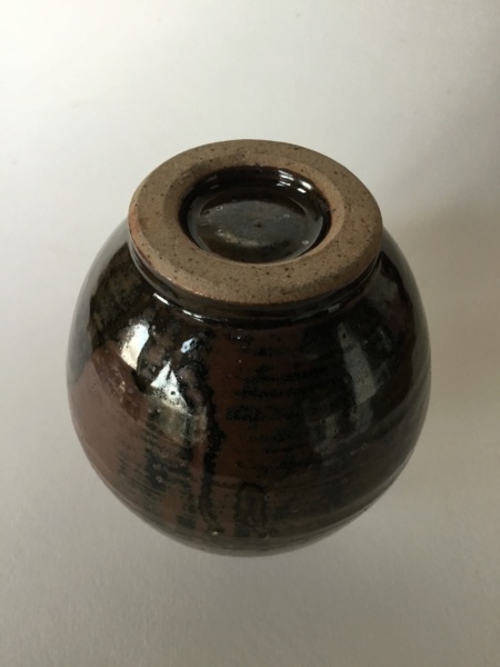 Tenmoku studio ovoid bud vase, shaped shoulders, no mark E742ce10