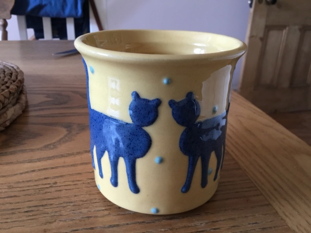 Studio pottery cat mug, raised blue cats F13b5010