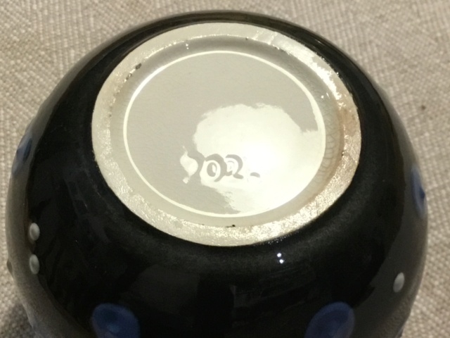 Dark Blue jar with raised spots. 220 mark on base - Hornsea Fa513210