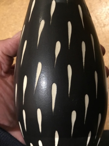 Vase, black white, Denby Tigo Ware ?  Img_2217