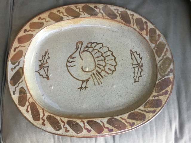 Riverford 1986 studio pottery large Christmas turkey plate Img_4326