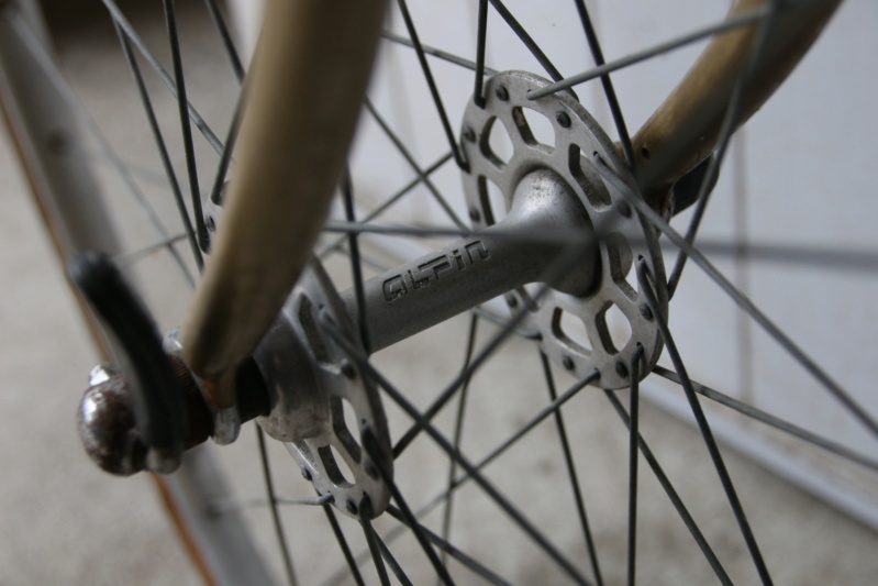Encore un Motobecane C4 de sauvé ! Moyeu_10