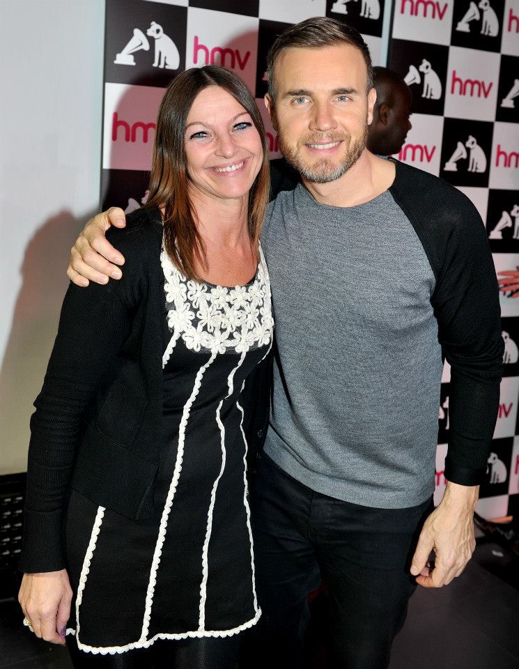 Gary au HMV de Manchester 28/11/2013 14574510