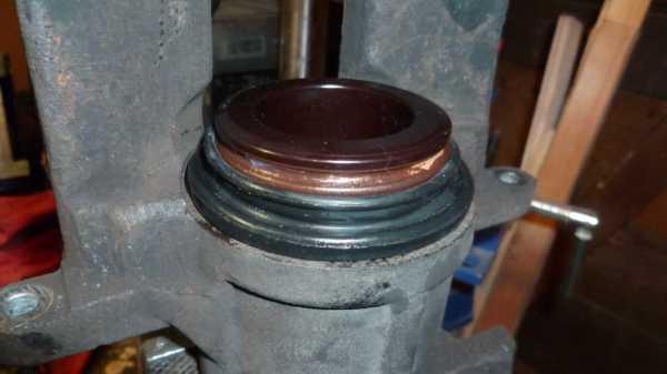 TUTO Échange kit piston sur étrier avant 1711