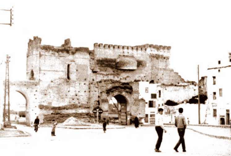 Meknès, la Ville Ancienne et les 2 Mellahs - 2 - Page 10 Mellah11