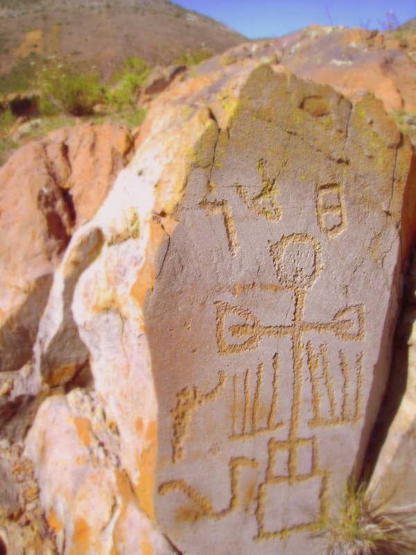 Signos grabados en piedra Pictur10