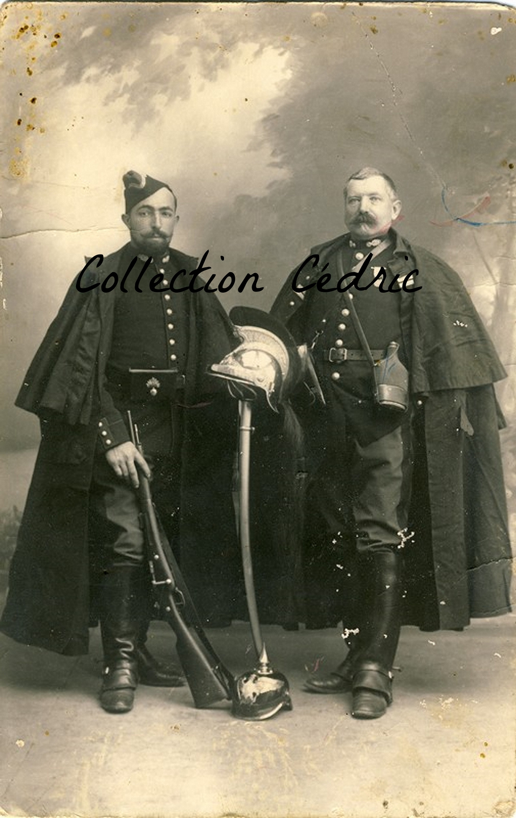 Quelques photos de soldats français avec des casques à pointe de prise - Page 2 30235510