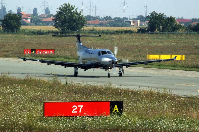 Aeroportul Arad - 2008 - Pagina 9 Dscf1023