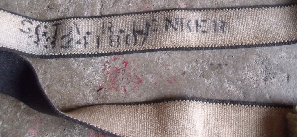 reste de pantalon A3 usaaf bretelles avec le nom /matricule ww2 Dscf1427