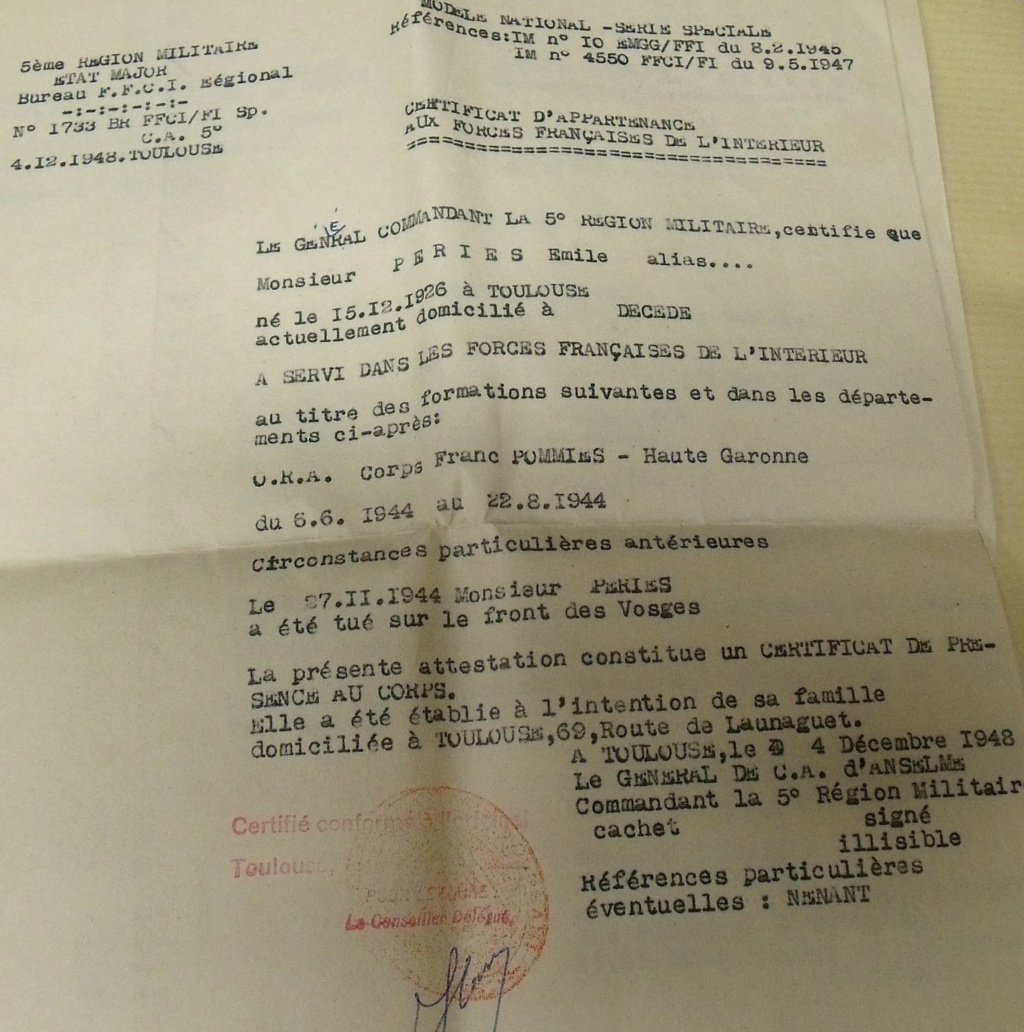 trouvaille boite a sucres 2 frères : FFI CFP  - prisonnier de guerre Stalag. Dscf9211