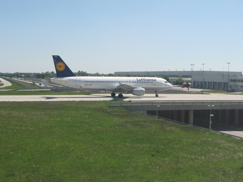 Lufthansa: München (MUC) - Montréal (YUL) / tur-retur / MegaTR Img_9830