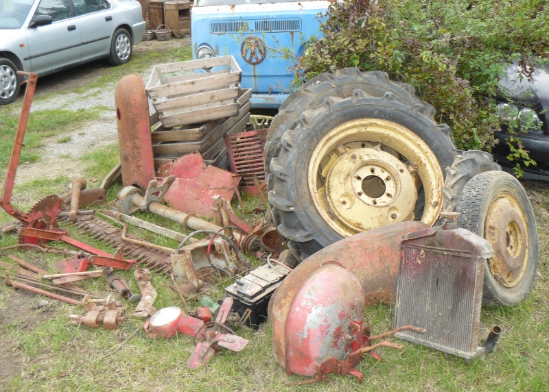 nouveau en PONY à moteur Peugeot A_184610