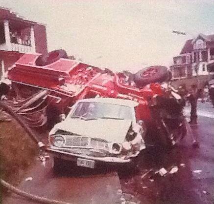 Voiture accidenté (vieille photos) 19119910