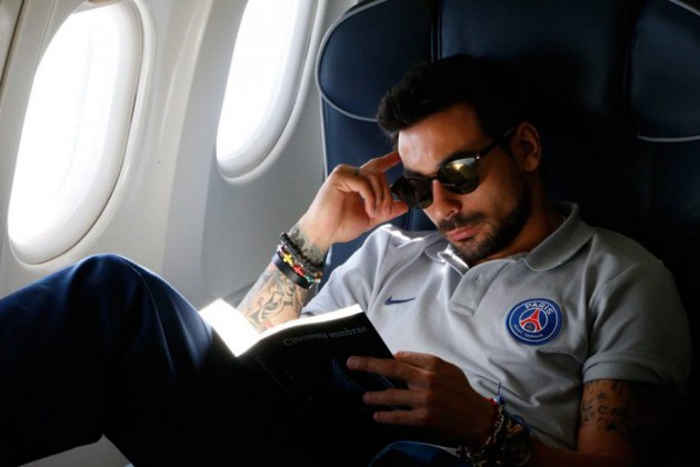 l'image insolite du jour Lavezzi  Lavezz10