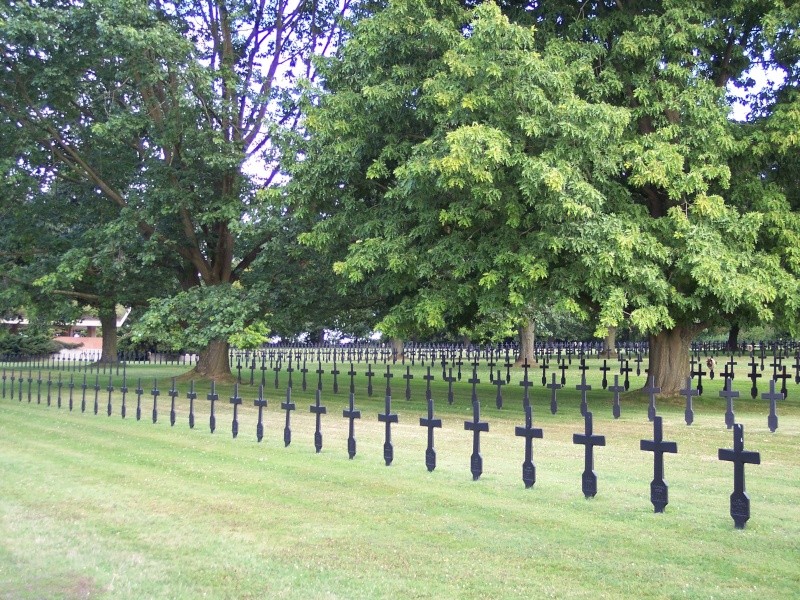 Cimetière Militaire de la MALMAISON (AISNE) Suite Vacanc20