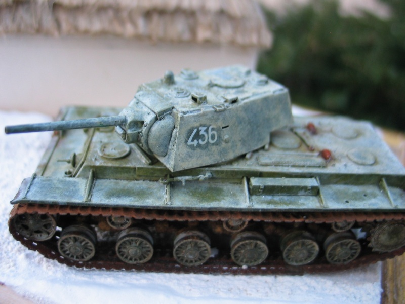 KV-1 M1942 au 1/72ème 01211