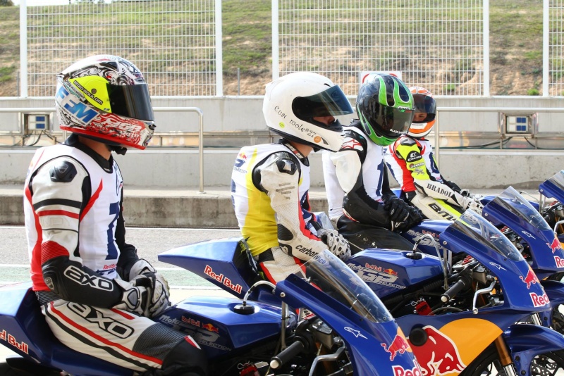 [Red Bull MotoGP Rookies Cup] Sélections 2014 - Page 3 14002510