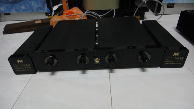 The gryphon linestage preamplifier (Used)SOLD Dsc03714