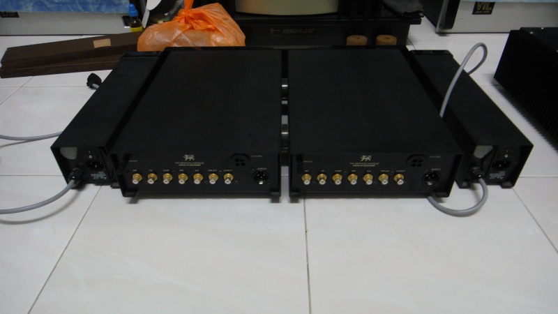 The gryphon linestage preamplifier (Used)SOLD Dsc03715