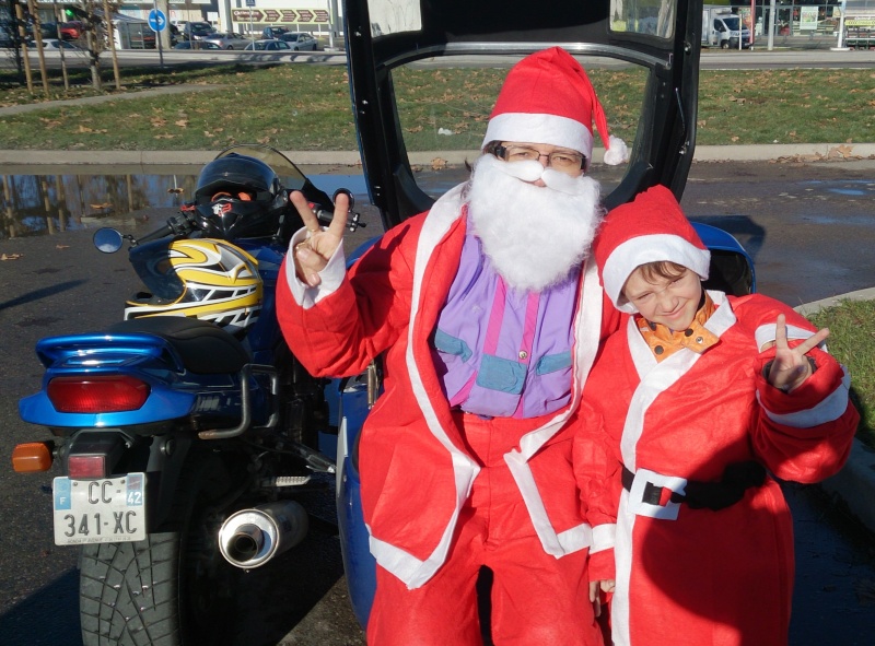 Un Père Noël en moto : pour des enfants hospitalisé !! Le 15/12/2013 - Page 19 Dsc_1011