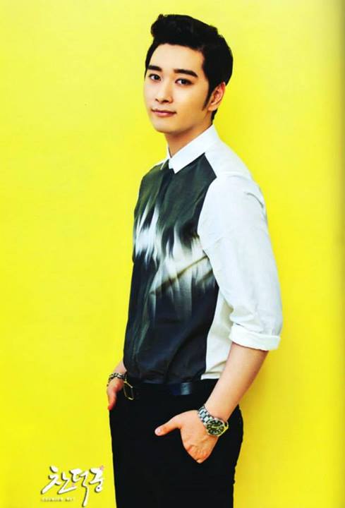 [24.10.13] [PICS] Chansung dans le magazine Hanryu Pia 124