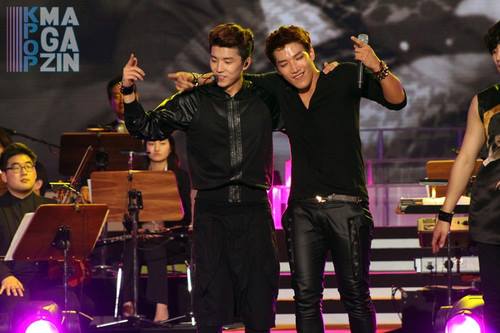 [30.10.13] [PICS] Les 2PM au concert de Lee Mija à Francfort (26/10/2013) 1315