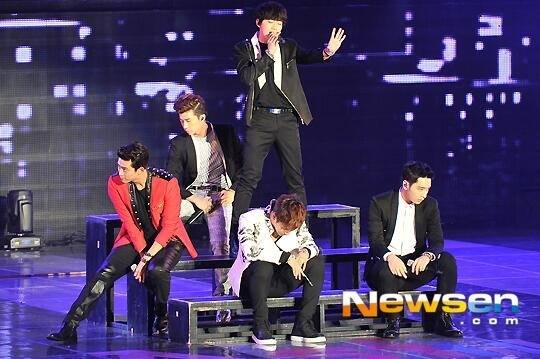 [09.10.13] [PICS] Les 2PM au Asia Song Festival 2013 911