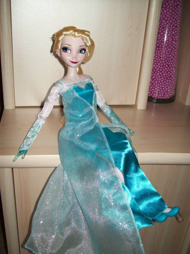 Disney Princesses Singing Dolls - Page 36 01611