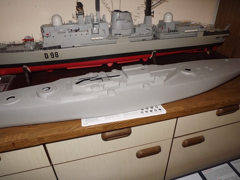 BB - 63 USS Missouri von Trumpeter in 1/200 K-dsc150