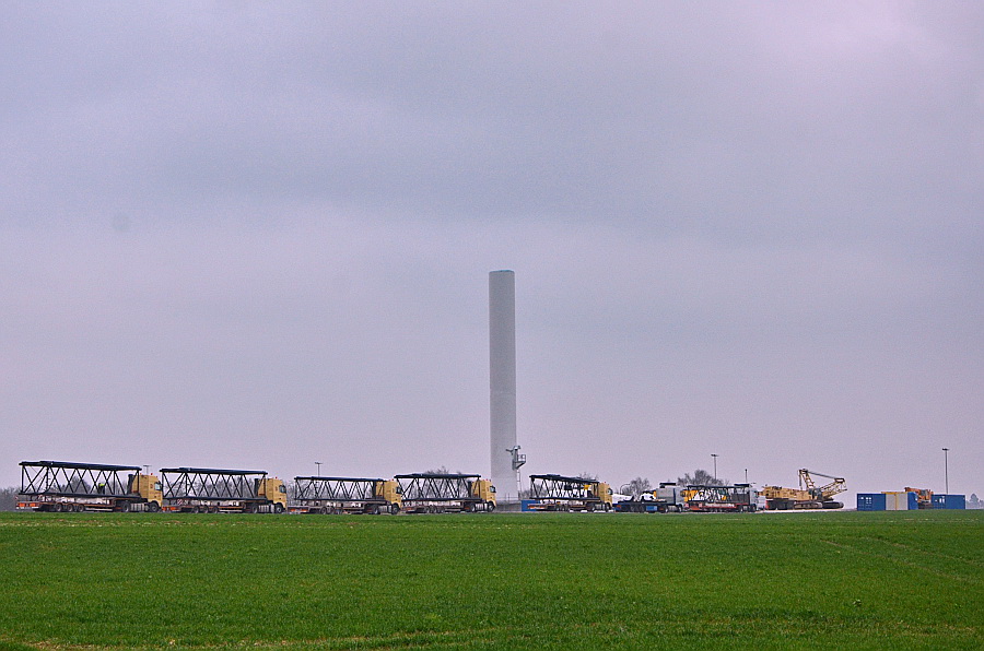 Montages d'éoliennes à Spy (Belgique) Dsc_2611