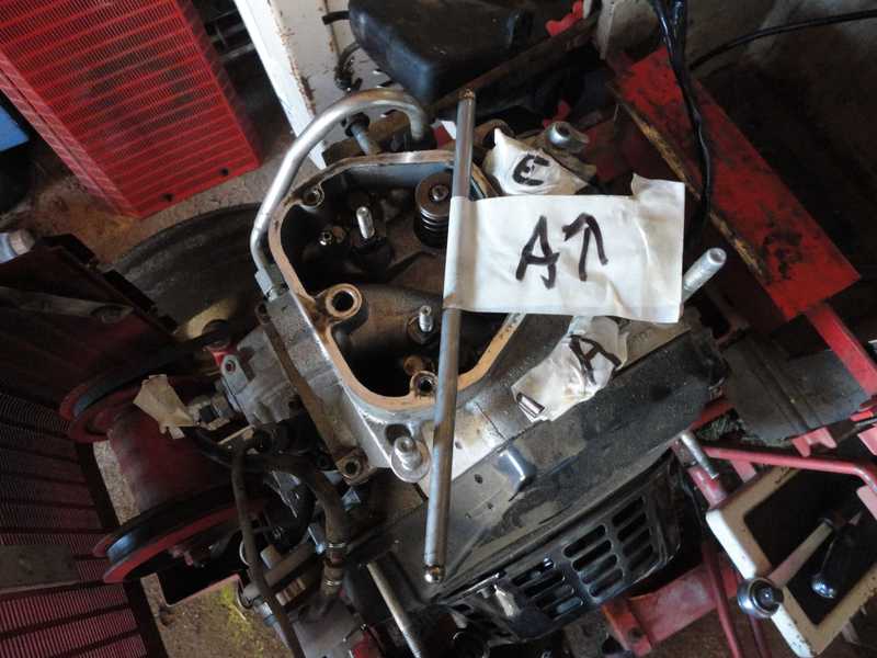 1017 A Moteur HS, dieselisé.