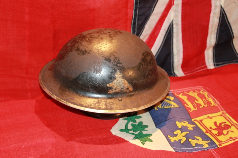 WW2 MKII helmet with Van Doos Flash Casque13