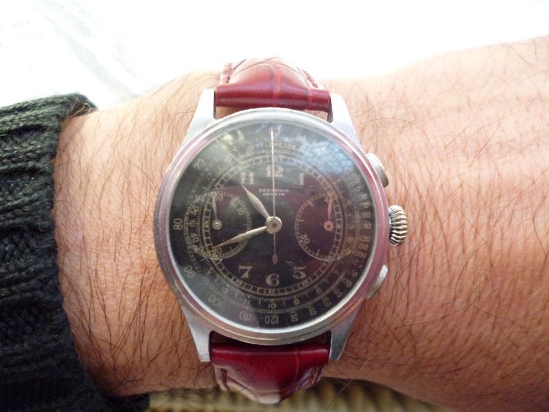 ancienne montre chronographe UTI made in Suisse air France logo crevette Bertho12