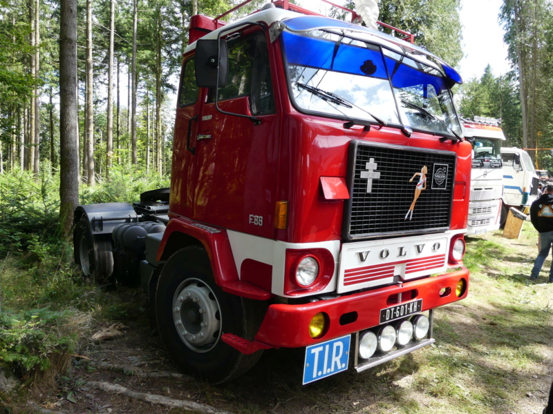 88 Vieux camions au Val d'Ajol [29/30/07/2023]  P1020698