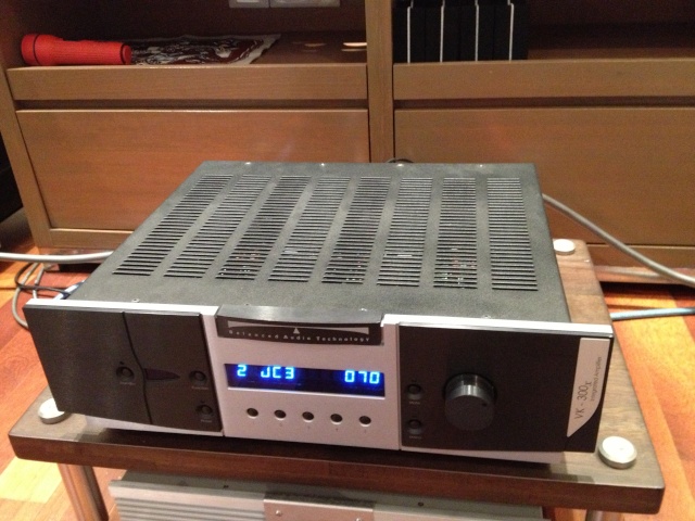  Balanced Audio Technology VK300x (used)-Sold Bat-vk10