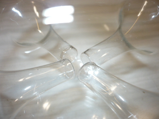 Un soliflore en verre... MB création - Marcel Brévi à Saint-Fons P1160911