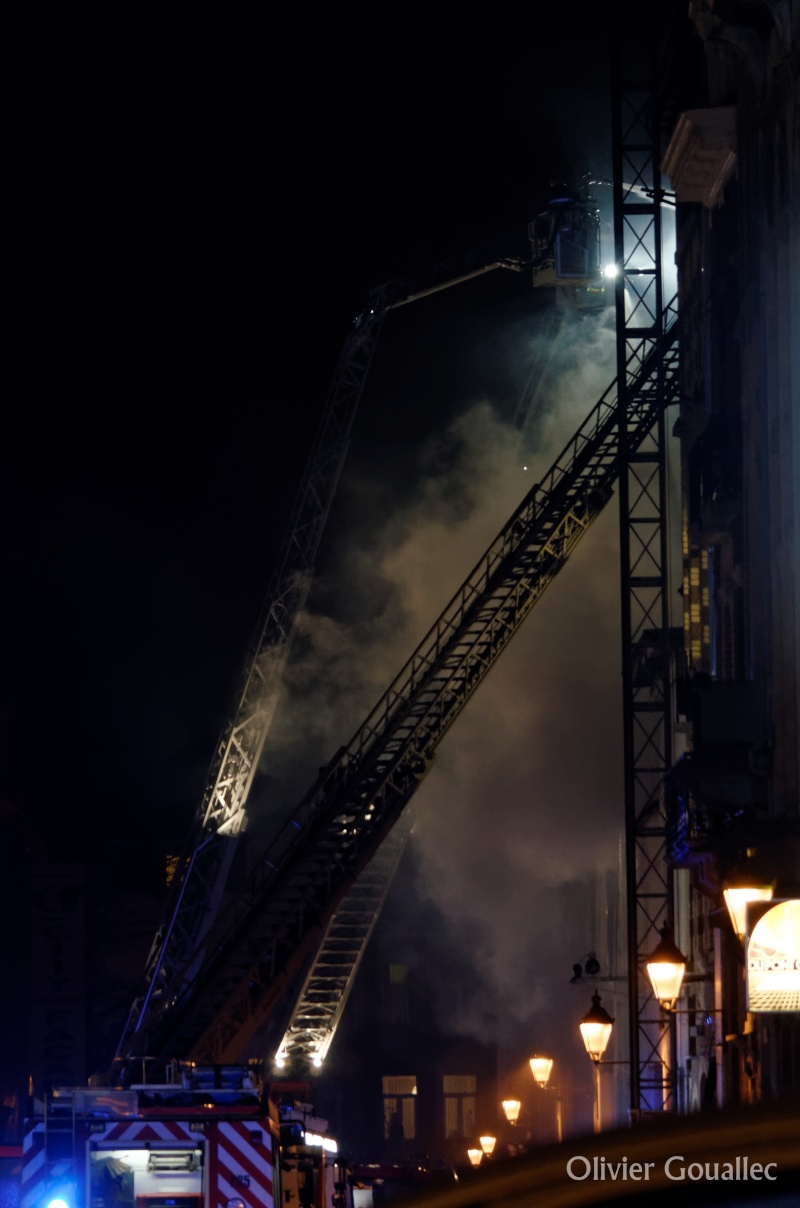Gros incendie à Saint-Gilles, le plan catastrophe a été déclenché 2013-11-29 + photos Dsc_3513
