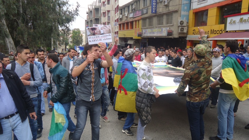 Marche du MAK à Tizi Ouzou (27 avril à 2014). _sc01018