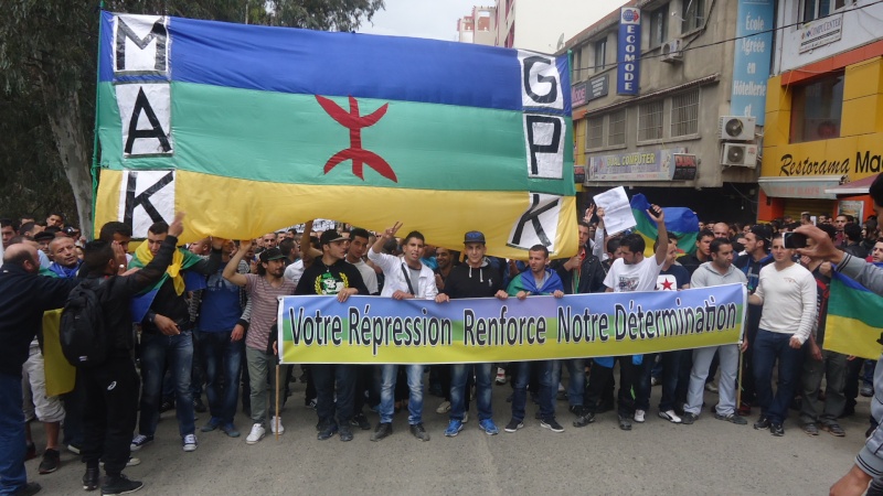 Marche du MAK à Tizi Ouzou (27 avril à 2014). _sc01021
