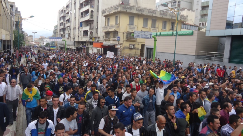 Marche du MAK à Tizi Ouzou (27 avril à 2014). - Page 3 _sc01067