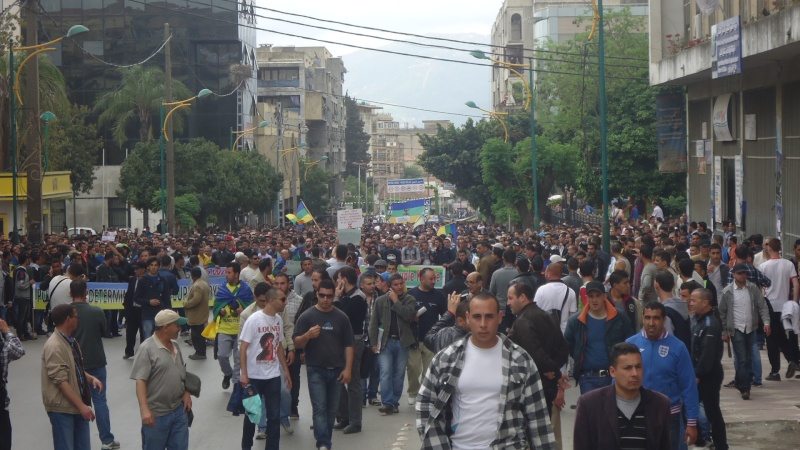 Marche du MAK à Tizi Ouzou (27 avril à 2014). - Page 3 _sc01069