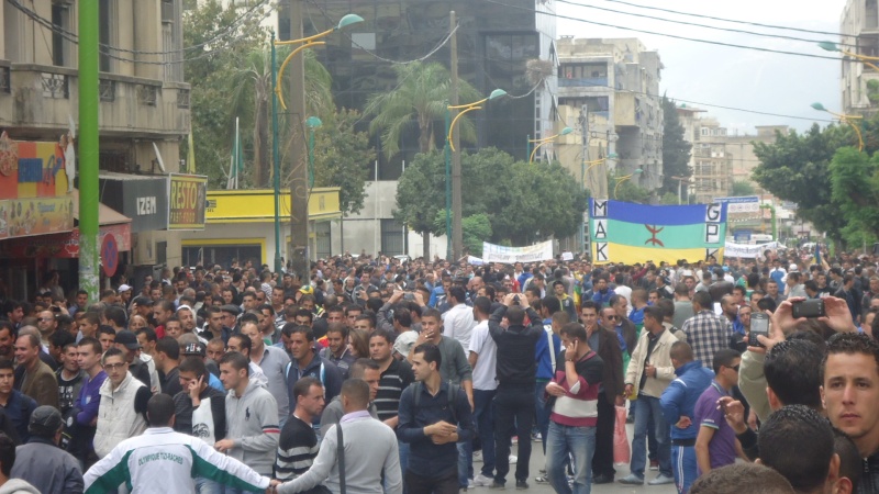 Marche du MAK à Tizi Ouzou (27 avril à 2014). - Page 3 _sc01110